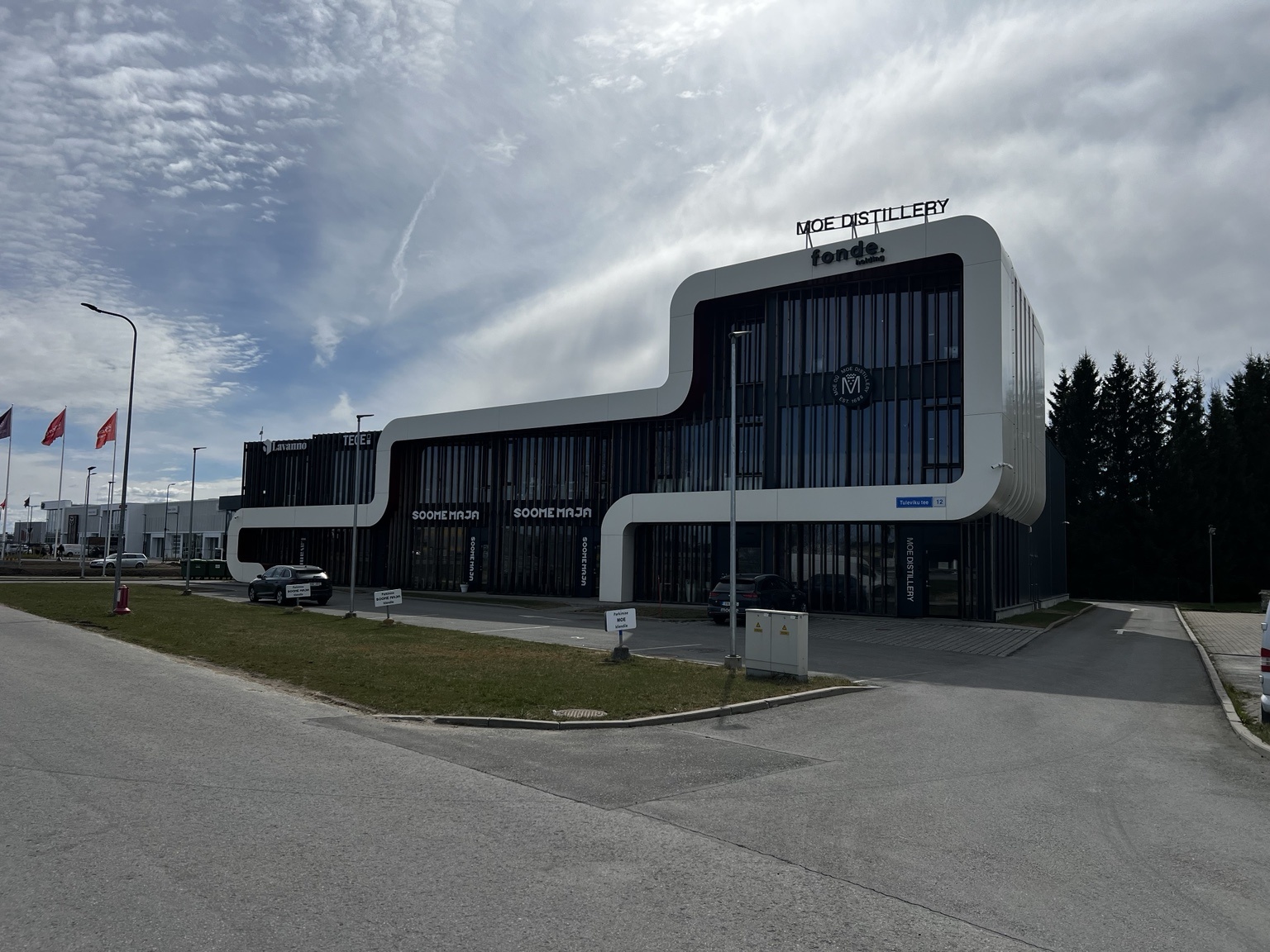 Pinnakõvendiga betoonpõrand ärihoones Peetris